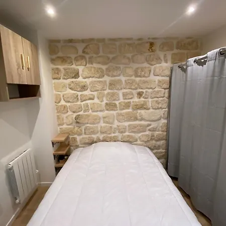 Neuf à Louer, Sacré Cœur Appartamento Parigi